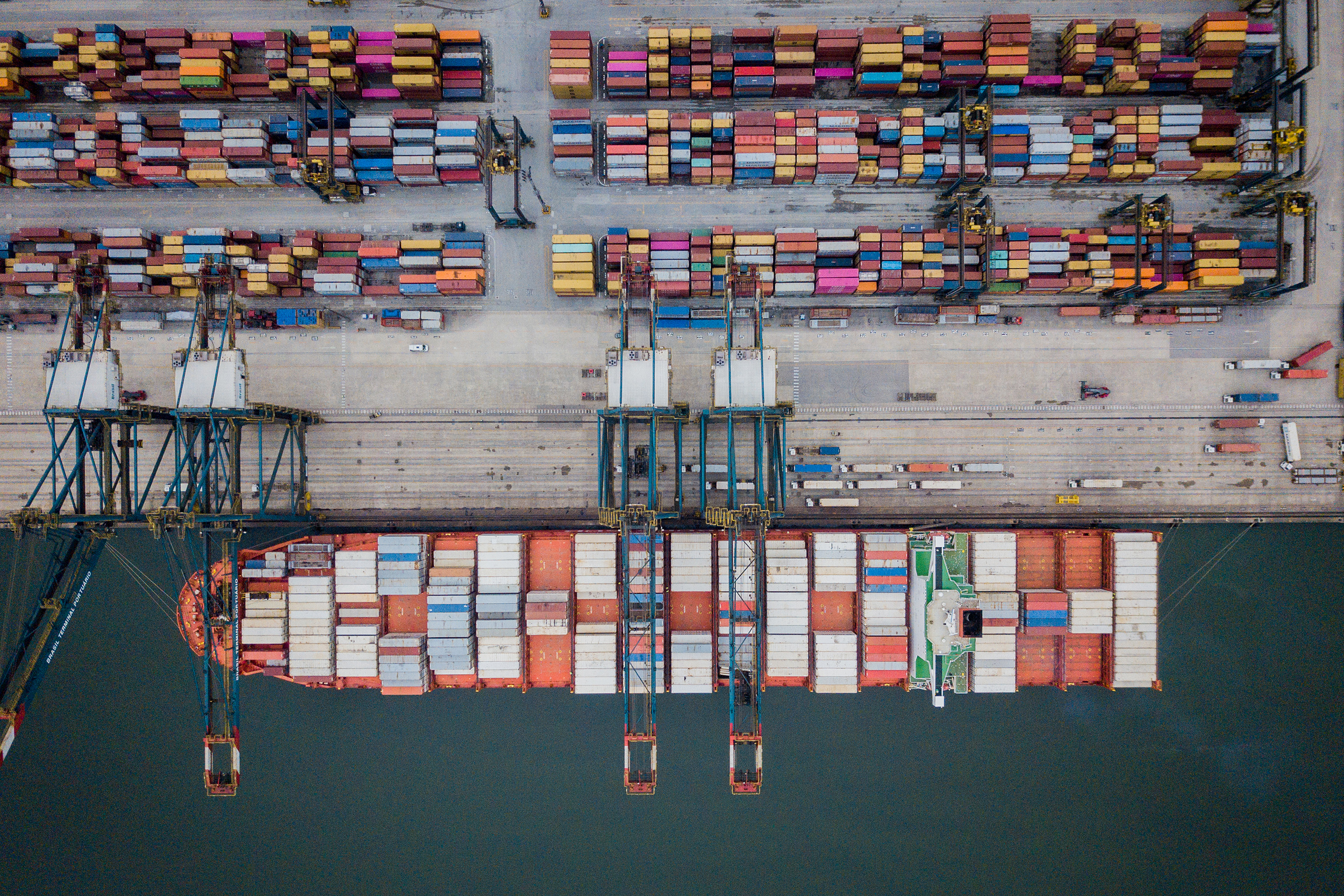 Porto de Santos tem movimentação recorde graças ao agronegócio